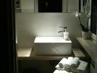 Gallery 2* Rom